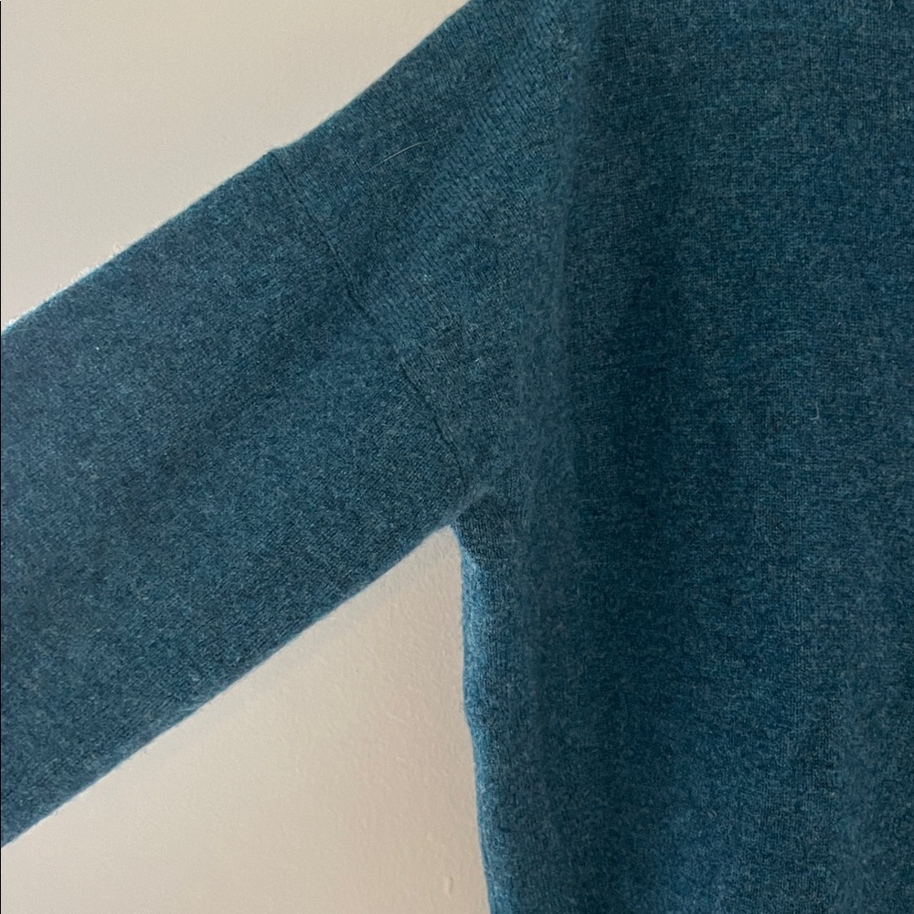 TOAST Wool and Cashmere Blue V-Neck Sweater Small - Picture 3 of 8